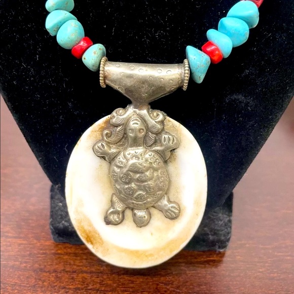 Turquoise/Red Coral Necklace, Reversible Silver Fish+Sea Turtle, Bone Pendant. - Picture 6 of 6
